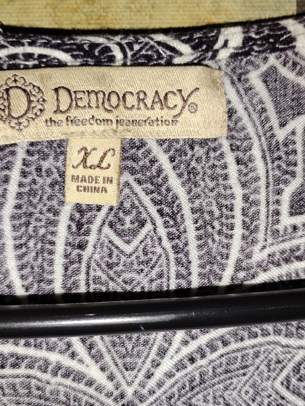 Democracy Black & White Floral Peasant Top with Striped Sleeves - Picture 4 of 7